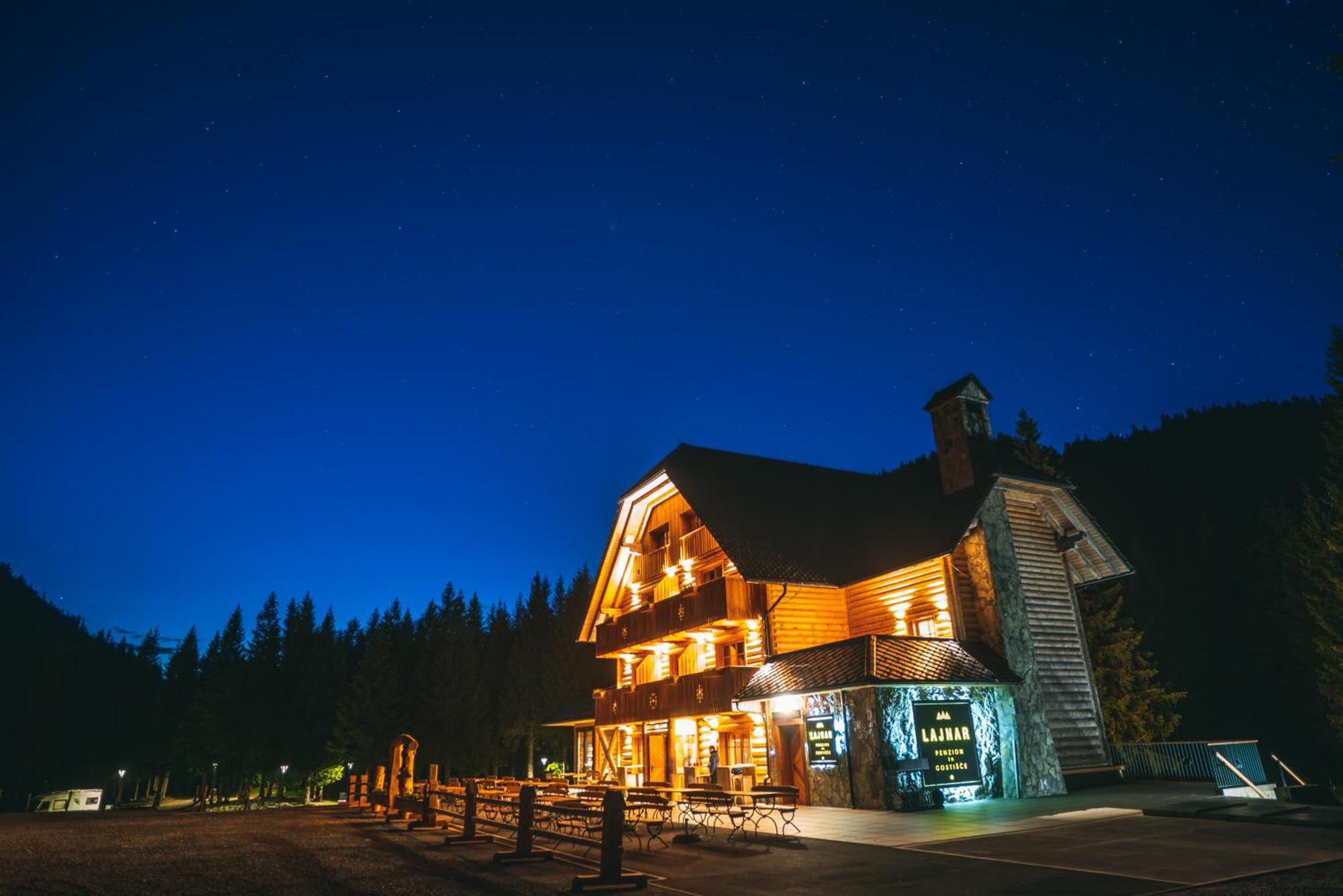 Guesthouse Lajnar Zgornja Sorica Exteriör bild