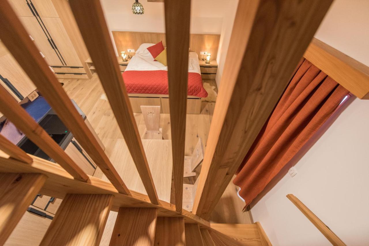 Guesthouse Lajnar Zgornja Sorica Exteriör bild