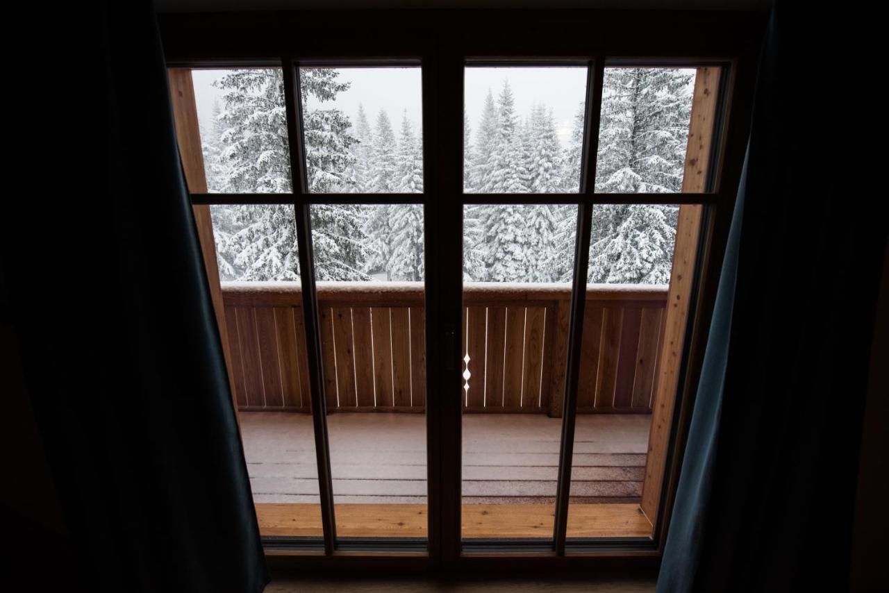 Guesthouse Lajnar Zgornja Sorica Exteriör bild