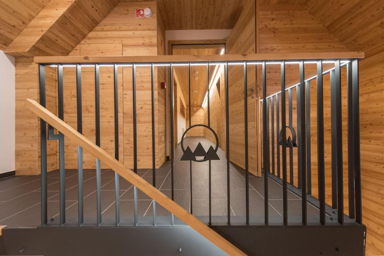Guesthouse Lajnar Zgornja Sorica Exteriör bild
